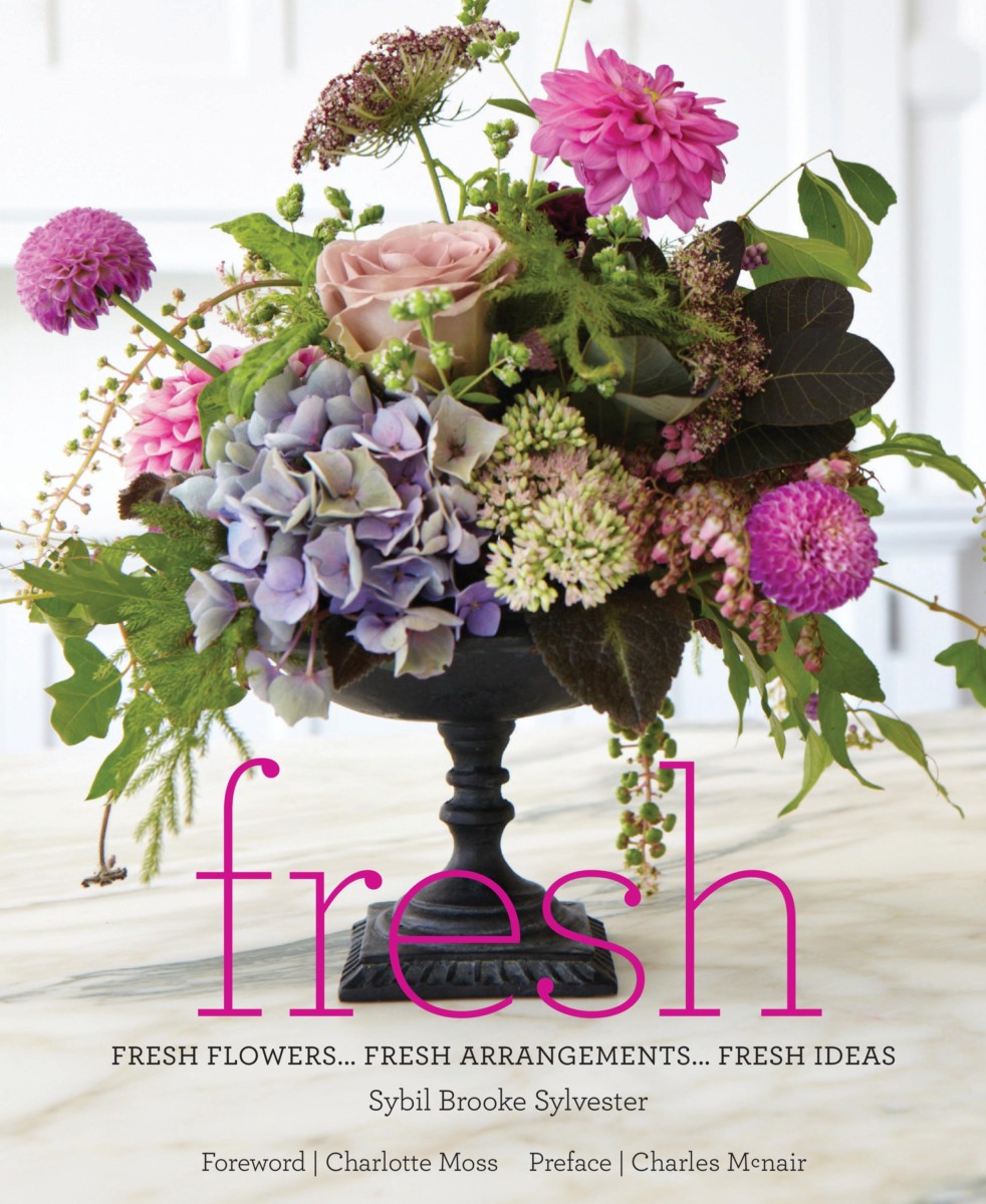 FRESH cover with a bouquet of hydrangeas, roses, and dahlias.