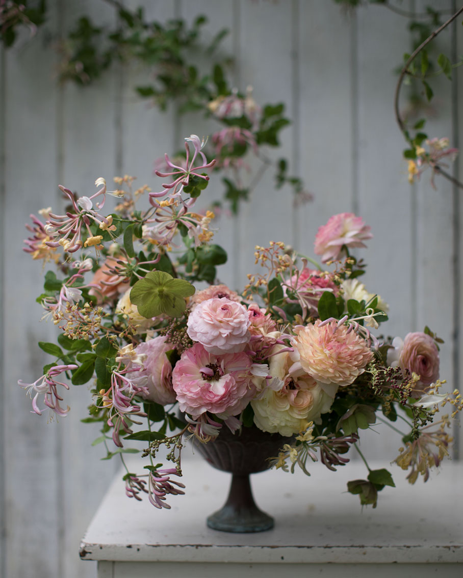 Sherbet-Toned Centerpiece from the book Floret Farm's A Year in Flowers, page 126
