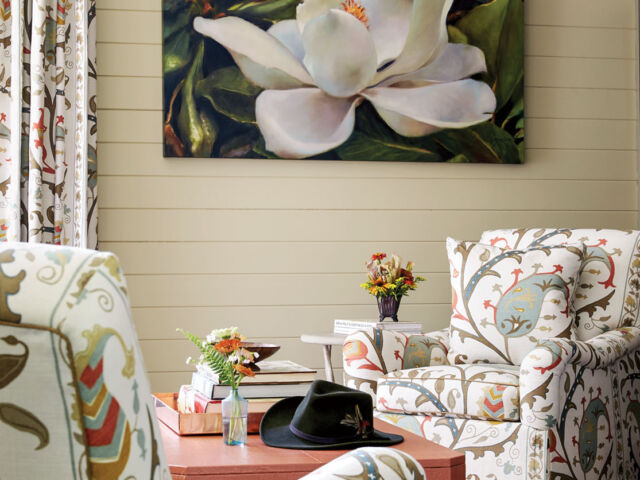 Flower magazine showhouse at Brierfield, living room seating, magnolia painting